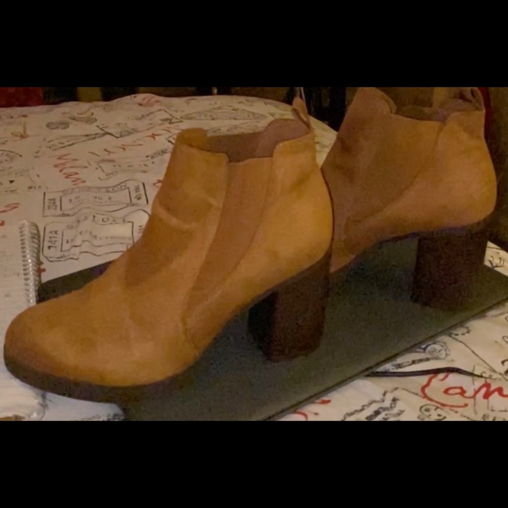 Tan boots